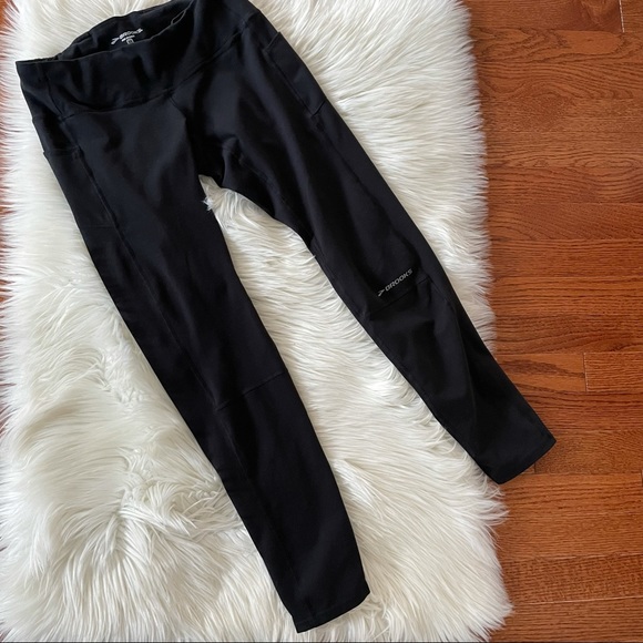 Brooks Women's Black Leggings with Gray Detailing - Picture 2 of 7